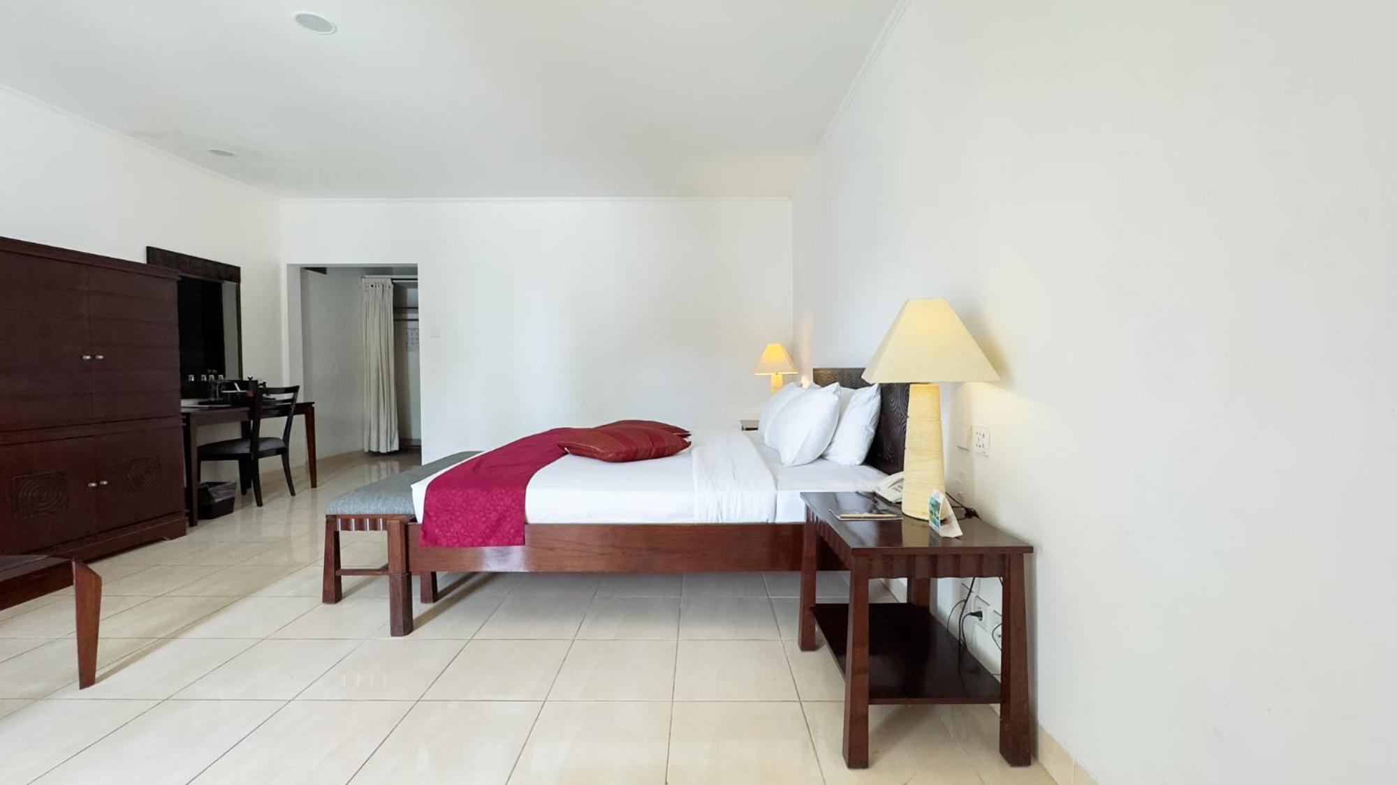 Legong Keraton Beach Hotel Canggu Kültér fotó