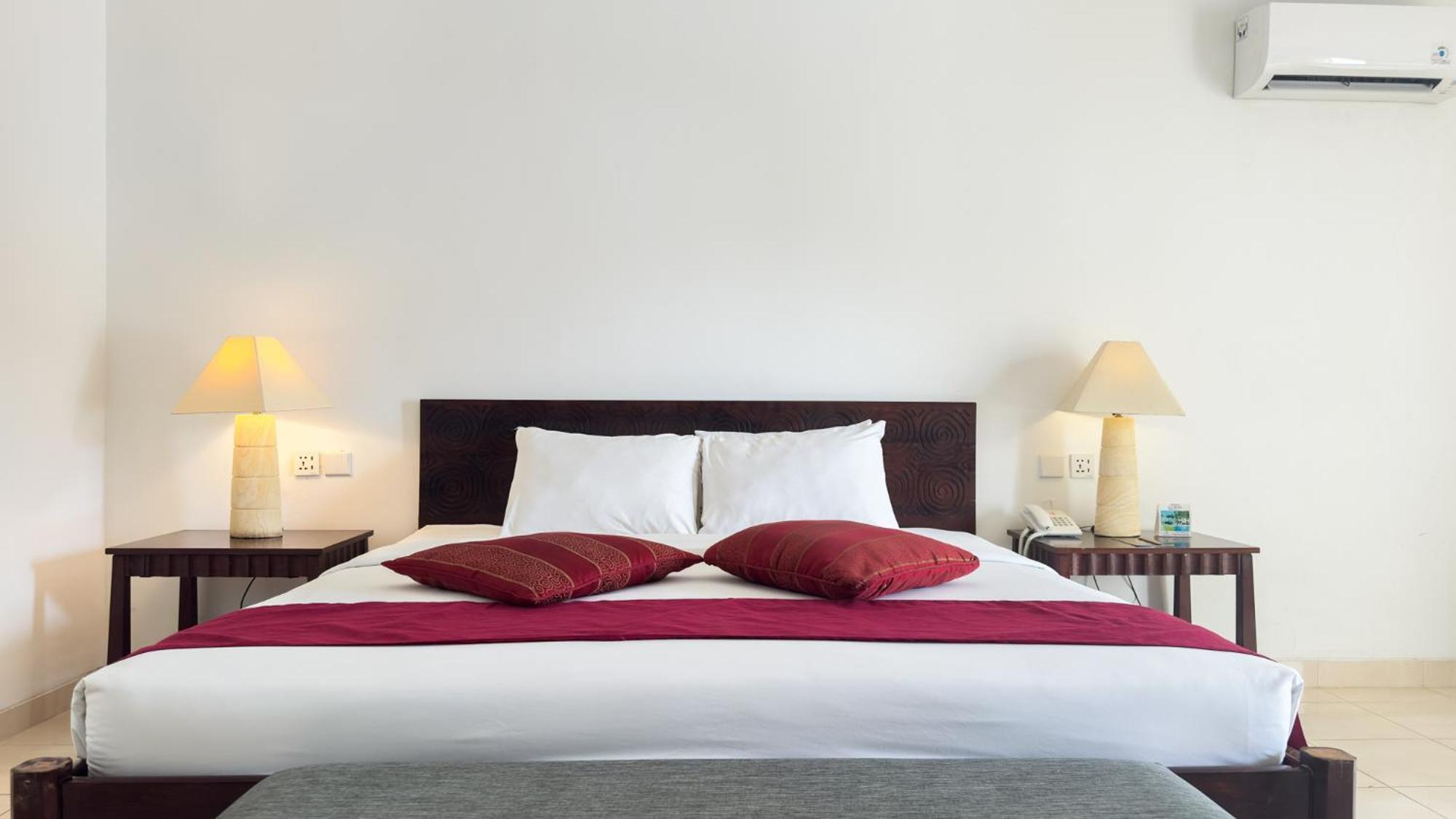 Legong Keraton Beach Hotel Canggu Kültér fotó