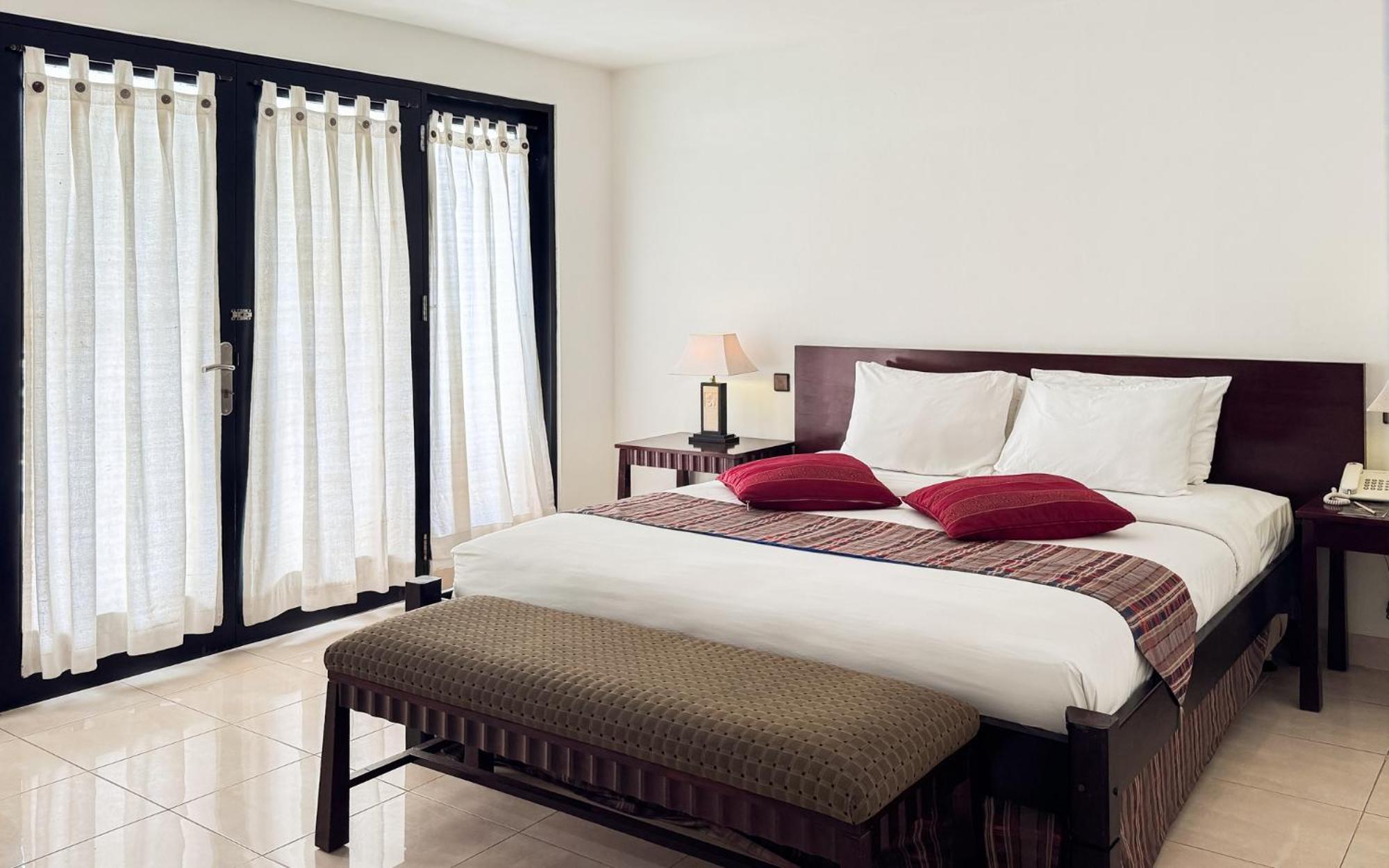 Legong Keraton Beach Hotel Canggu Kültér fotó